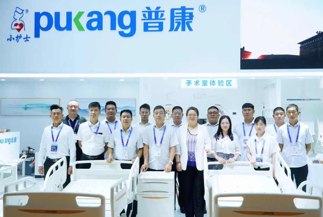 优贝娱乐医疗,小护士医疗设备,全国医院建设大会